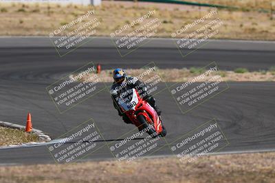 media/Apr-19-2025-AHRMA (Sat) [[3d98ca3309]]/Race/Group 8/Turn 4/